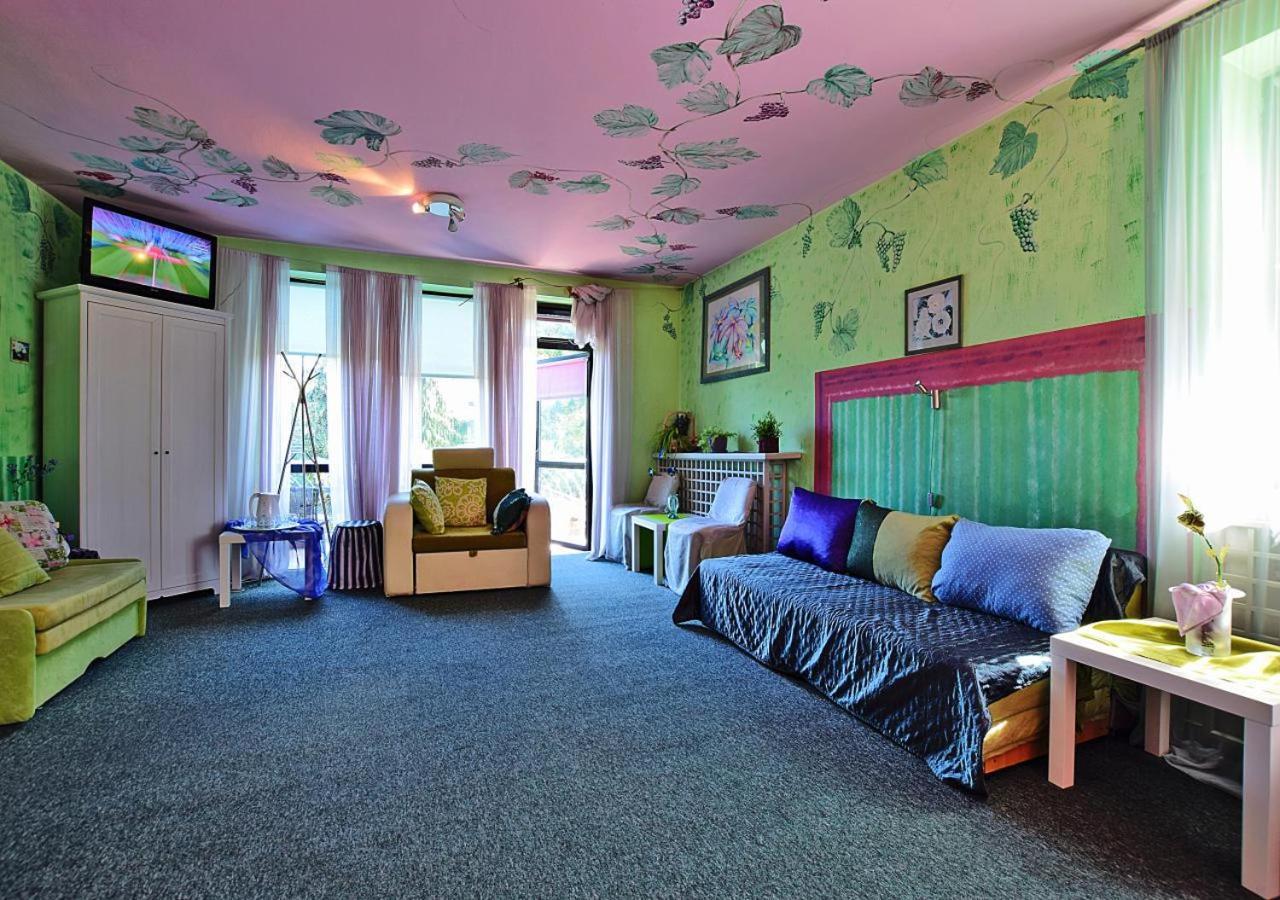 Dom Tu I Teraz Hostel Lublin Bagian luar foto